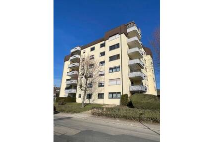 Für Selbstrenovierer! 3-Zimmer-Wohnung mit großem Balkon, TG-Stellplatz in toller Lage in Steinen