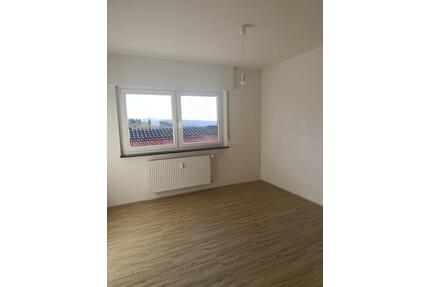 2 Zimmer Wohnung Gaiberg - 700,00&nbsp;EUR Kaltmiete, ca.&nbsp; 64,00&nbsp;m&sup2; in Gaiberg (PLZ: 69251)
