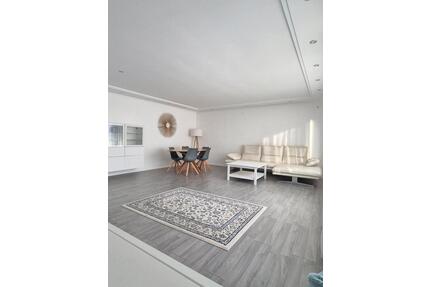 3,5 Zimmer Wohnung mit separatem Arbeitsbereich 1,5 Zimmer Garten - Bischofsheim