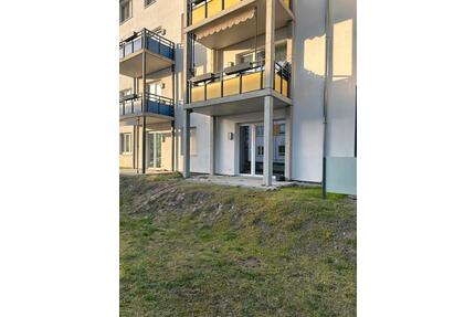 2-Zimmer-Wohnung in Falkensee, EG mit Terrasse, Akazienhof