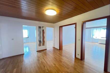 Wohnung zum Kaufen in Bad Buchau 188.000,00 € 111 m²