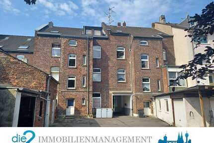 Haus zum Kaufen in Düsseldorf 1.250.000,00 € 636 m²