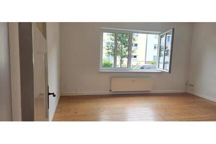 Helle 2 Zimmer Wohnung in der KTV, 740€ Miete - Rostock Hansaviertel