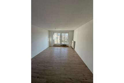 Wohnung zum Mieten in Limbach-Oberfrohna 350,00 € 60 m²