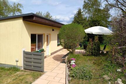 Bungalow in Schwarz zu verkaufen - Mirow