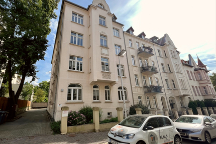 Renditeobjekt: zentrumsnahe 3-Raum-ET-Wohnung mit Stellplatz - Gera