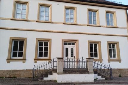 Kusel, moderne Erdgeschosswohnung (100qm) - Sankt Wendel