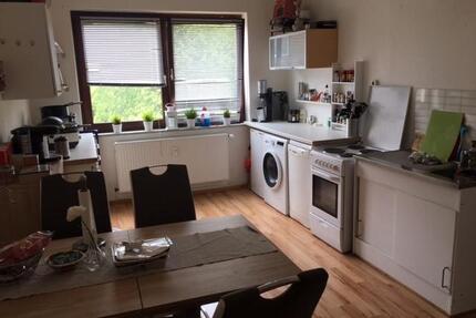 Studentenbude, 2-Zi.-Whg., EBK, Garten, Wanne, zentrale Lage - Hildesheim