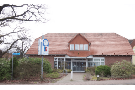 Haus zum Kaufen in Uetze 398.000,00 € 173 m²