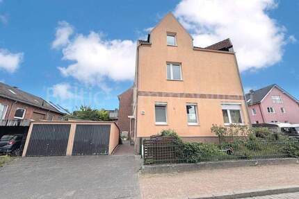 Mehrfamilienhaus mit viel Potenzial unweit von der Schwentine ! 2 Wohnungen aktuell frei! - Kiel Wellingdorf