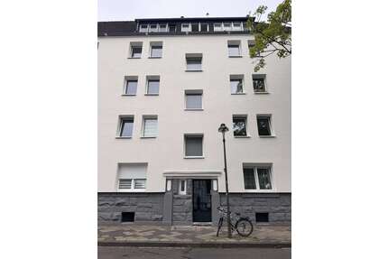 Haus zum Kaufen in Düsseldorf 4.500.000,00 € 1203.21 m²