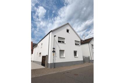 Zweifamilienhaus in St. Leon-Rot voll vermietet - Sankt Leon-Rot