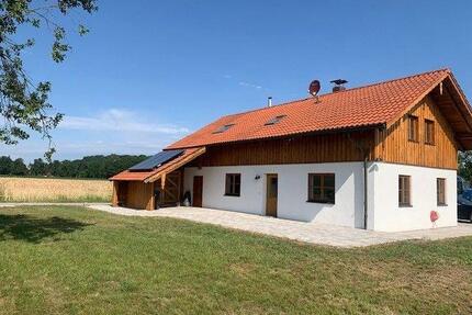 Einfamilienhaus – stilvoll wohnen im Grünen, 50 km von München - Schwindegg