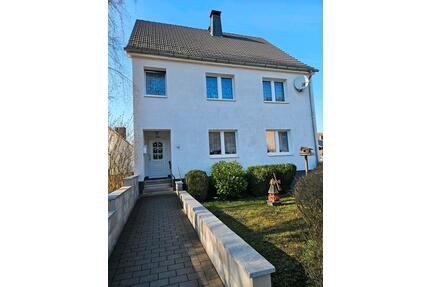 Haus verkaufen - 325.000,00&nbsp;EUR Kaufpreis, ca.&nbsp; 130,00&nbsp;m&sup2; in Marsberg (PLZ: 34431)