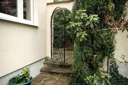 Haus zum Kaufen in Schwetzingen 1.395.000,00 € 233 m²