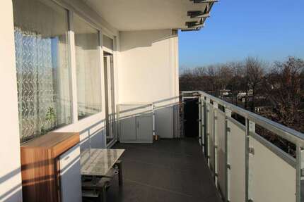 Wohnung zum Kaufen in Grevenbroich 115.000,00 € 82 m²