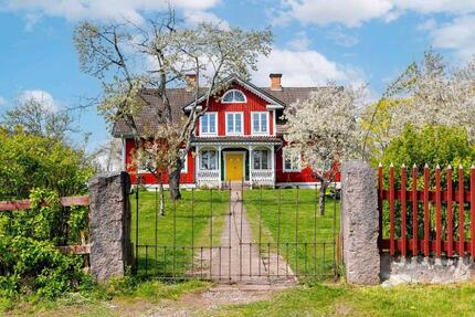 Hof mit 6ha in Schweden nahe VimmerbyHultsfred - München Altstadt-Lehel