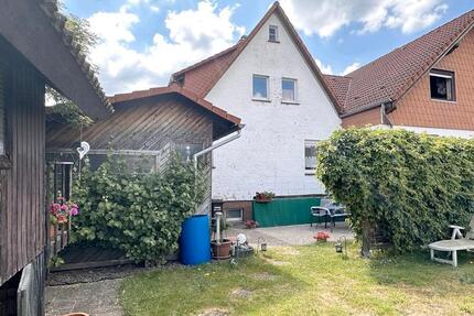 Familienhaus zu vermieten - 850,00&nbsp;EUR Kaltmiete, ca.&nbsp; 100,00&nbsp;m&sup2; in Rotenburg an der Fulda (PLZ: 36199)