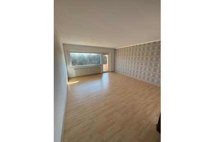 Gut geschnittene 3-Zimmer-Wohnung mit Balkon und Stellplatz im Stadtteil Idar - Idar-Oberstein