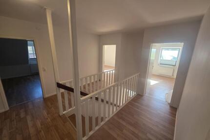 Schönes 5-Zimmer-Haus am Stadtrand von Quickborn für 1-2 Jahre