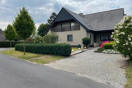 Großzügiges gepflegtes Ein-Zweifamilienhaus in Neusstrum - Lathen