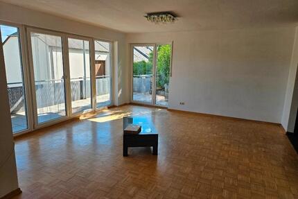 4-Zi.-Whg. 125 m², 2 Terrassen, Garage + Stellplatz - Trierweiler