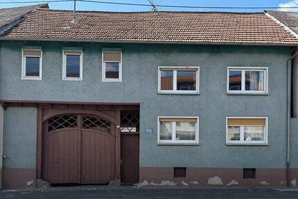 Hofreite mit Nebengebäuden - 320.000,00&nbsp;EUR Kaufpreis, ca.&nbsp; 150,00&nbsp;m&sup2; in Lich (PLZ: 35423)