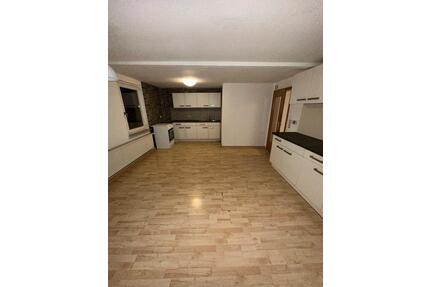 Mietwohnung in Obermarsberg - Obergeschoss, 4 Zimmer