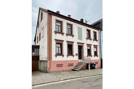 Haus zum Kaufen in Illingen 228.500,00 € 253 m²