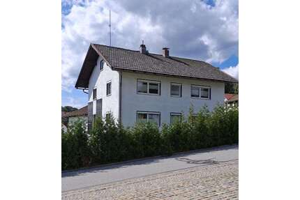 Haus zum Kaufen in Lindberg 290.000,00 € 145 m²