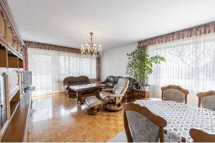 AIGNER - Gut geschnittene 4-Zimmer-Wohnung mit zwei Balkonen in Allach - München Allach-Untermenzing
