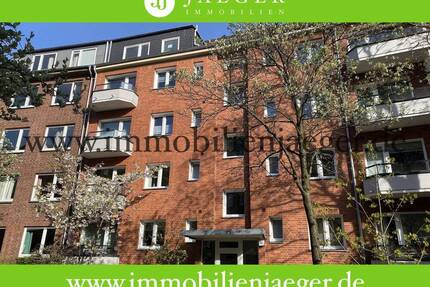 Zw. Stadtparkt und Mühlenkamp - Erstbezug nach Modernisierung - helle Dachwohnung mit Balkonfenster - Hamburg Winterhude