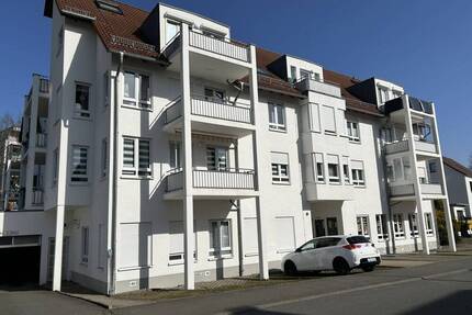 4-Raumwohnung mit Terrasse, Gäste-WC u. TG-Stpl. in ruhiger Lage! Leerstand! - Zwickau Marienthal