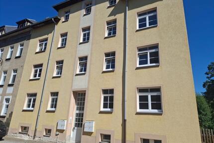 Mehrfamilienhaus in Elsterberg zu verkaufen -PROVISIONSFREI-