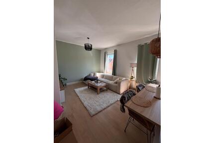 Individuelle Altbauwohnung mit Balkon - zentral - Oldenburg Ziegelhof