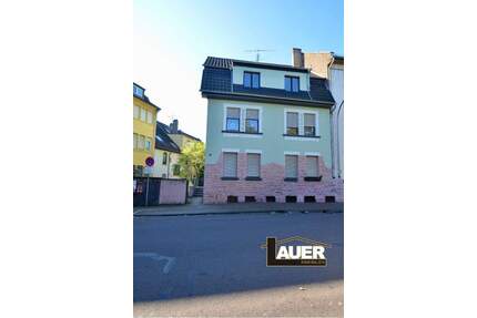 Mehrfamilienhaus in Völklingen zu verkaufen.