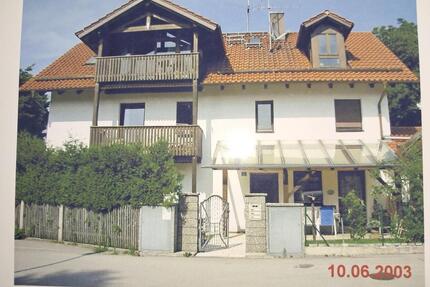 1 Zimmer Apartment - 650,00&nbsp;EUR Kaltmiete, ca.&nbsp; 30,00&nbsp;m&sup2; in Feldkirchen (PLZ: 85622)