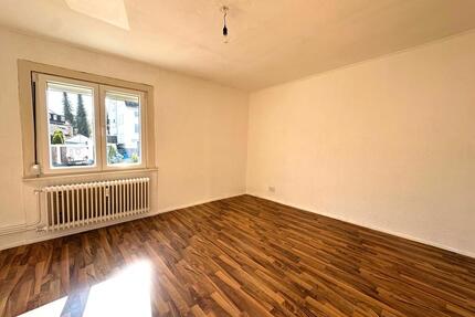 Sanierte 3 Zimmer Altbau-Wohnung, super Zentral in Schwenningen - Villingen-Schwenningen
