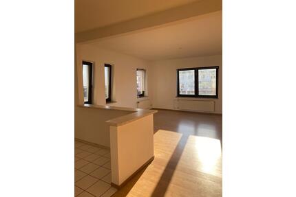 Schöne, helle Wohnung im Zentrum MG ab sofort nach Vereinbarung - Mönchengladbach