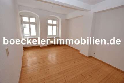 Wohnung zum Mieten in Naumburg 450,00 € 81.78 m²
