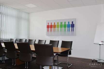 Büro in Fürstenfeldbruck 6.281,66 € 498 m²