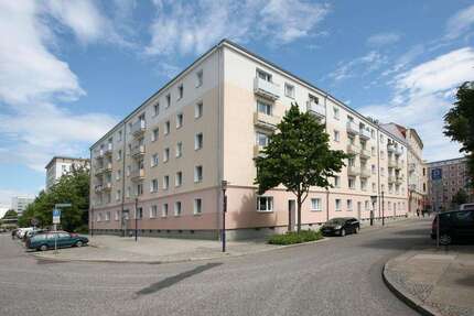 Wohnung zum Mieten in Magdeburg 462,82 € 63.4 m²