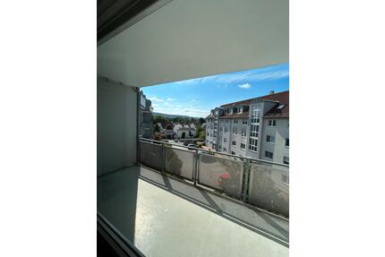 2 Raum Wohnung - 670,00&nbsp;EUR Kaltmiete, ca.&nbsp; 67,00&nbsp;m&sup2; in Weiden in der Oberpfalz (PLZ: 92637)