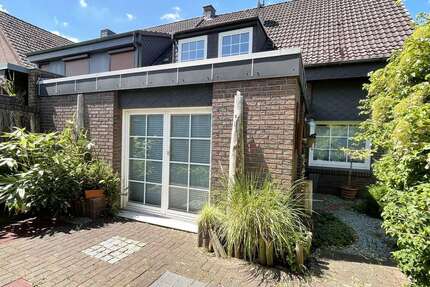 Haus zum Kaufen in Uetersen 475.000,00 € 130 m²