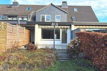 **QUICKBORN** TOP Haus - ca. 120 m² Wfl., 3-5 Zim., V-keller, Carport, ca. 283 m² Grdst. uvm.