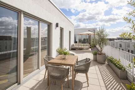 Wohnung zum Kaufen in Düsseldorf 1.095.000,00 € 190 m²