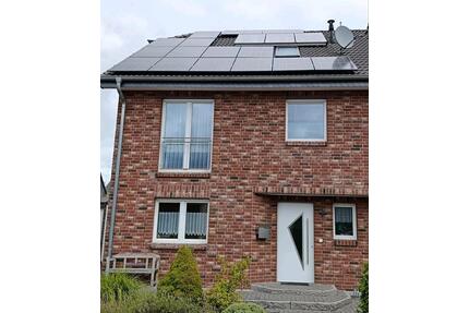 Zukunftssichere Doppelhaushälfte mit moderner Ausstattung - Duisburg Rheinhausen