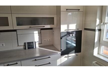 Haus zur Miete - 1.800,00&nbsp;EUR Kaltmiete, ca.&nbsp; 135,00&nbsp;m&sup2; in Herrenberg (PLZ: 71083)