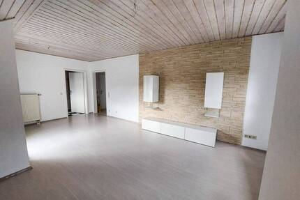 Gemütliche 2-Zimmer-Dachgeschosswohnung mit Loggia in Lauda - Lauda-Königshofen