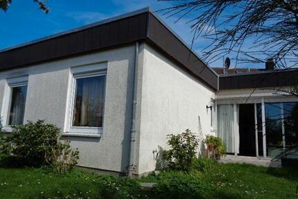 BS-Weststadt: Ruhig gelegener Bungalow mit attraktivem Garten - Braunschweig Timmerlah-Geitelde-Stiddien